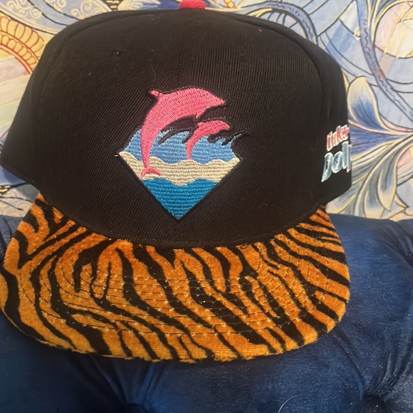 Snap back - Picture 5 of 6